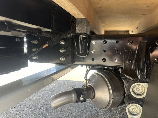 三菱ふそうキャンターダブルキャブ（Wキャブ）小型（2t・3t）[写真18]