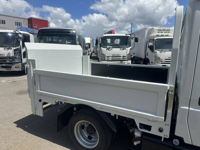 三菱ふそうキャンターダブルキャブ（Wキャブ）小型（2t・3t）[写真06]