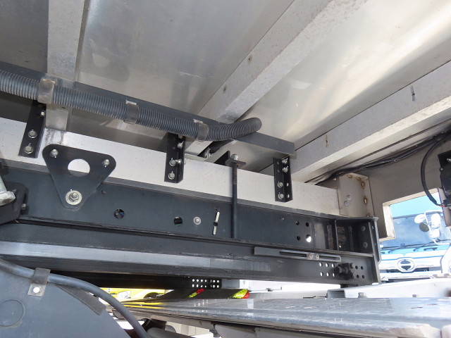 日野レンジャー冷凍車（冷蔵車）中型（4t）[写真10]