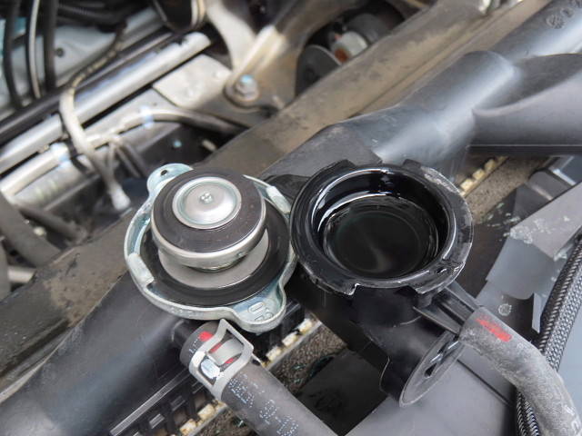 日野レンジャー冷凍車（冷蔵車）中型（4t）[写真17]