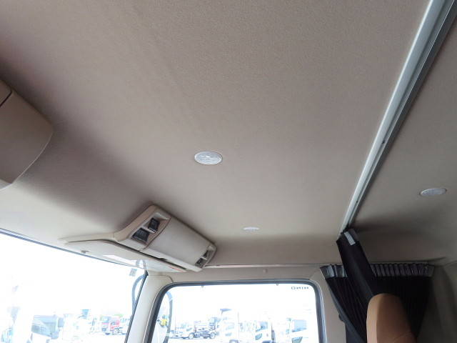 日野レンジャー冷凍車（冷蔵車）中型（4t）[写真22]