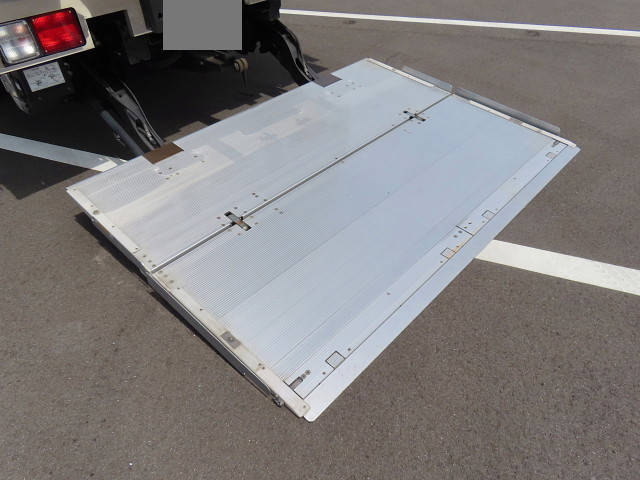 日野レンジャー冷凍車（冷蔵車）中型（4t）[写真26]