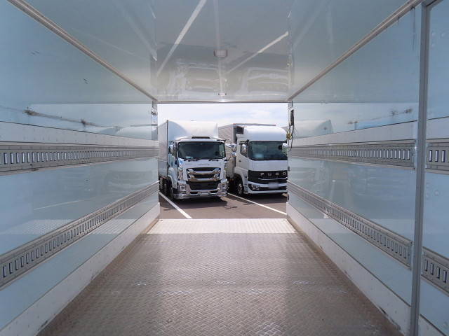 日野レンジャー冷凍車（冷蔵車）中型（4t）[写真30]