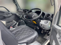 日野デュトロダブルキャブ（Wキャブ）小型（2t・3t）[写真21]