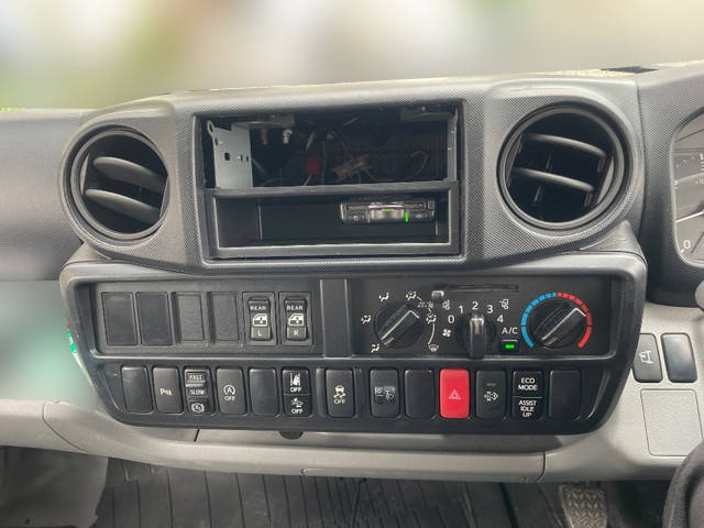 日野デュトロダブルキャブ（Wキャブ）小型（2t・3t）[写真27]