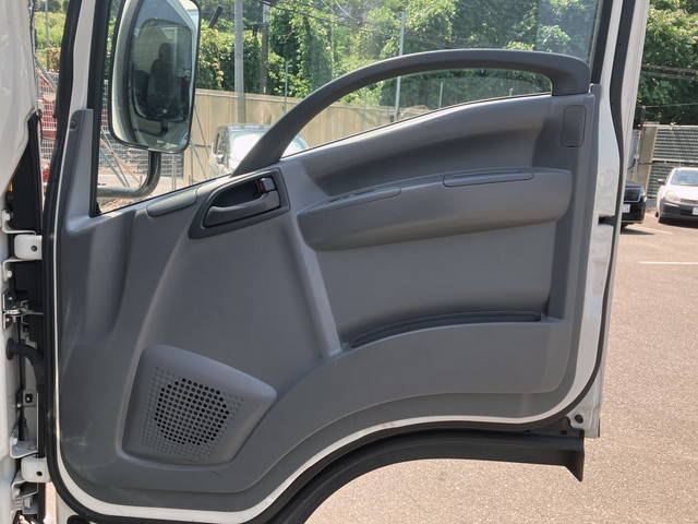 いすゞエルフアルミバン小型（2t・3t）[写真29]