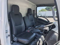 いすゞエルフアルミバン小型（2t・3t）[写真32]