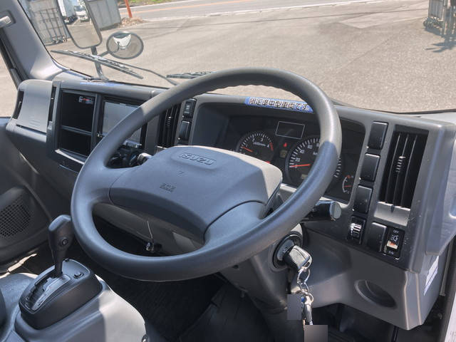 いすゞエルフアルミバン小型（2t・3t）[写真33]