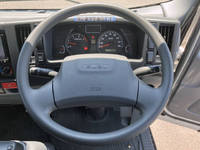 いすゞエルフアルミバン小型（2t・3t）[写真36]