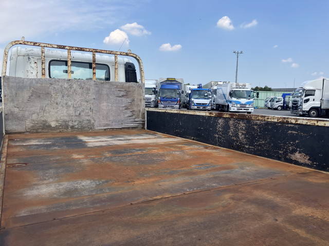 日野デュトロ平ボディ小型（2t・3t）[写真12]