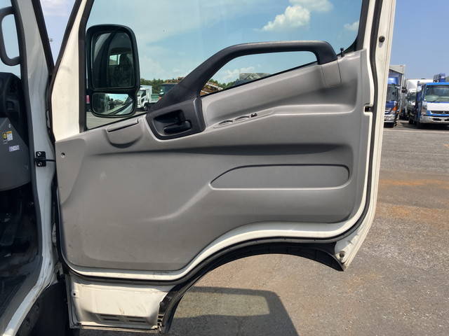 日野デュトロ平ボディ小型（2t・3t）[写真29]