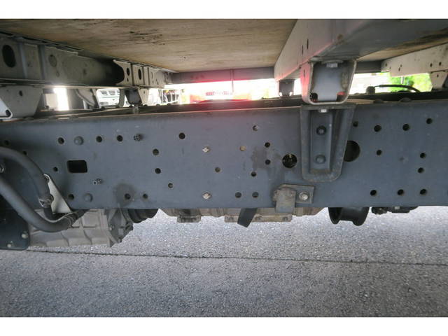 日野デュトロ平ボディ小型（2t・3t）[写真20]