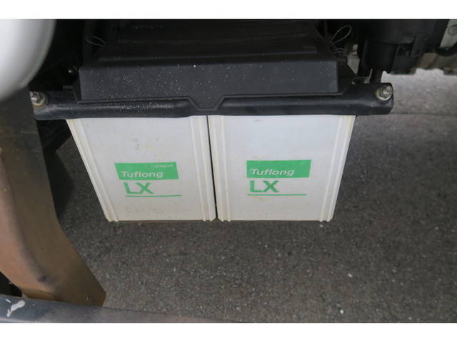 日野デュトロ平ボディ小型（2t・3t）[写真21]