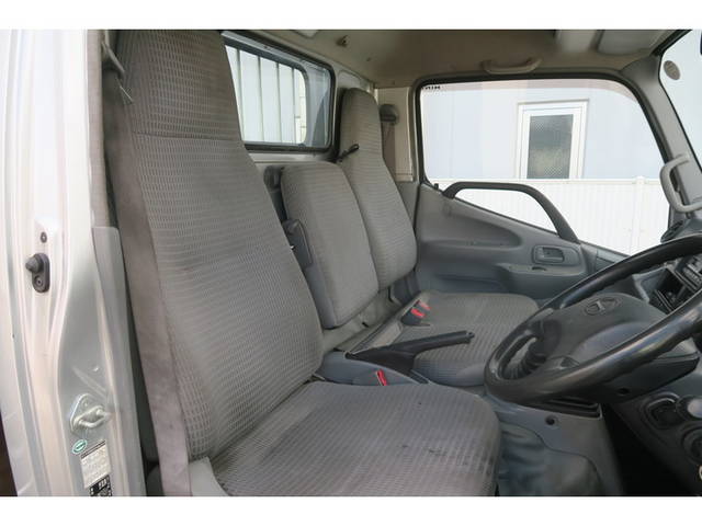 日野デュトロ平ボディ小型（2t・3t）[写真26]