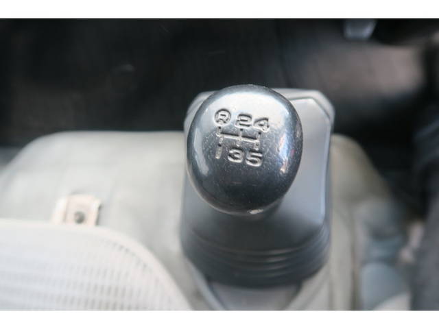 日野デュトロ平ボディ小型（2t・3t）[写真32]