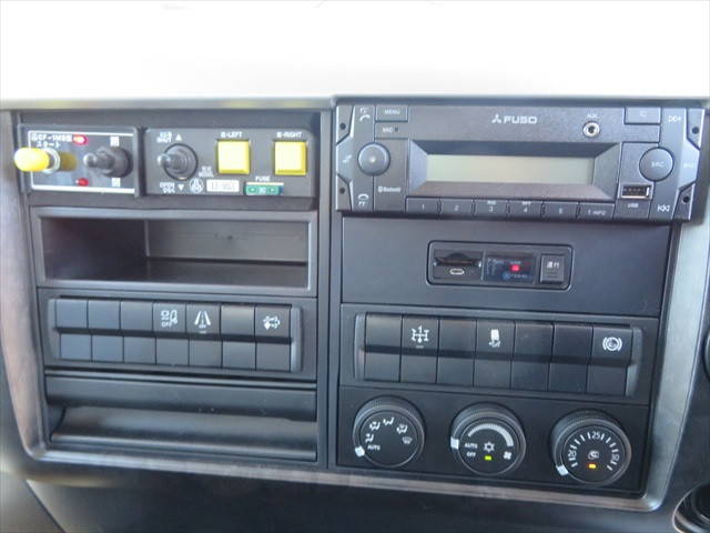 三菱ふそうファイターダンプ増トン（6t・8t）[写真27]