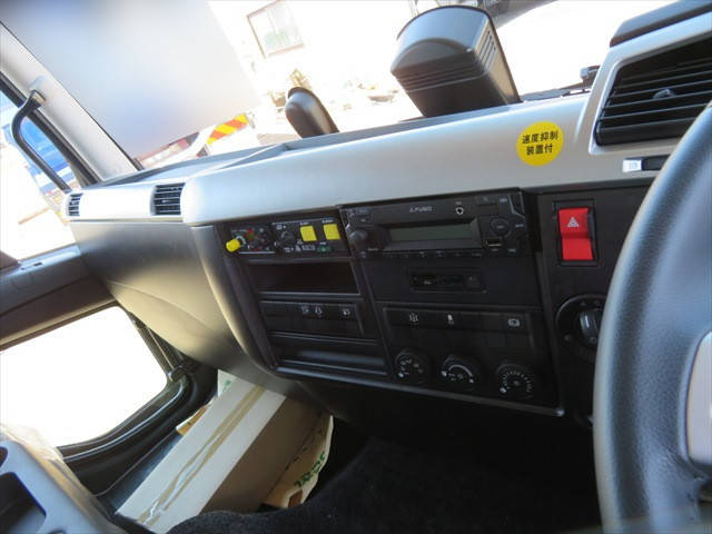 三菱ふそうファイターダンプ増トン（6t・8t）[写真38]