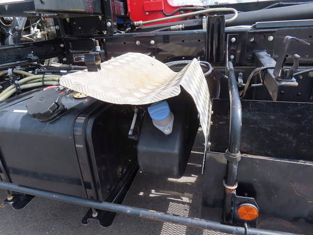 三菱ふそうファイターコンテナ専用車中型（4t）[写真12]