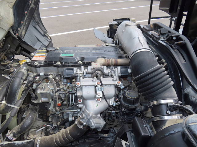 三菱ふそうファイターコンテナ専用車中型（4t）[写真22]