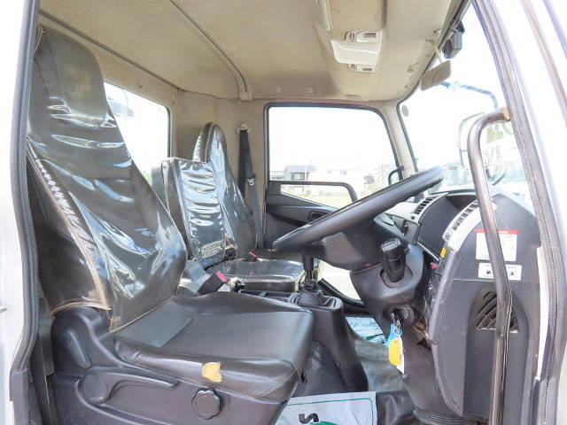 三菱ふそうファイターコンテナ専用車中型（4t）[写真27]