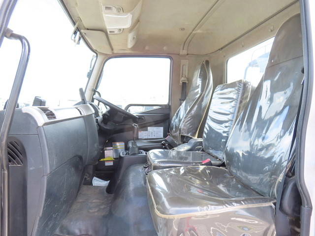 三菱ふそうファイターコンテナ専用車中型（4t）[写真28]