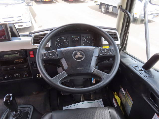 三菱ふそうファイターコンテナ専用車中型（4t）[写真29]