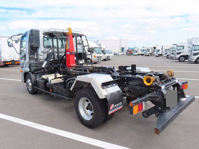 三菱ふそうファイターコンテナ専用車中型（4t）[写真03]