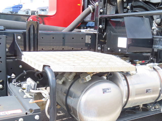 三菱ふそうファイターコンテナ専用車中型（4t）[写真37]