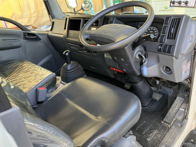 いすゞエルフパッカー車（塵芥車）小型（2t・3t）[写真33]