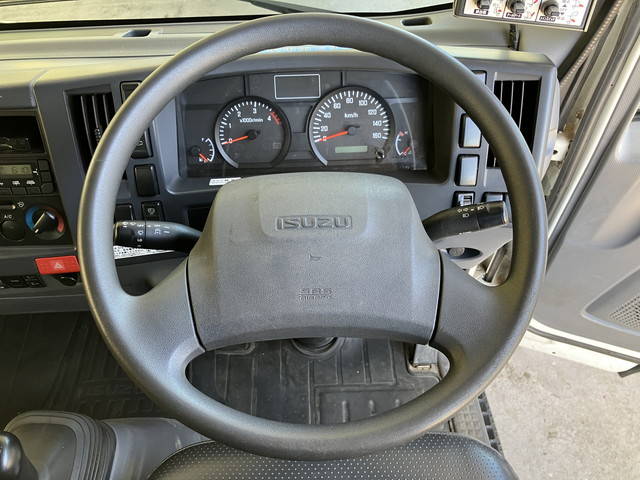 いすゞエルフパッカー車（塵芥車）小型（2t・3t）[写真34]