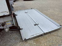 いすゞフォワードアルミウイング中型（4t）[写真15]