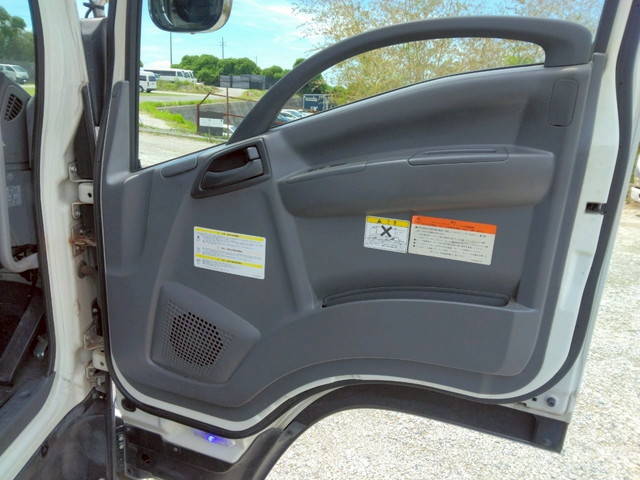 いすゞフォワードアルミウイング中型（4t）[写真19]