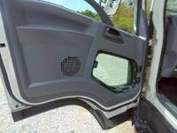 いすゞフォワードアルミウイング中型（4t）[写真21]