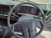 いすゞフォワードアルミウイング中型（4t）[写真25]