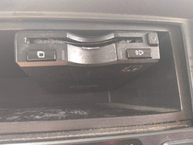 いすゞフォワードアルミウイング中型（4t）[写真28]