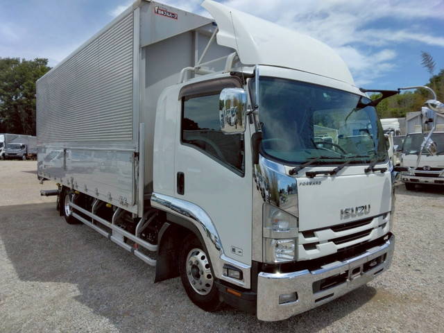 いすゞフォワードアルミウイング中型（4t）[写真03]