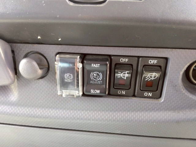 いすゞフォワードアルミウイング中型（4t）[写真30]