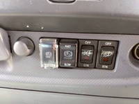 いすゞフォワードアルミウイング中型（4t）[写真31]