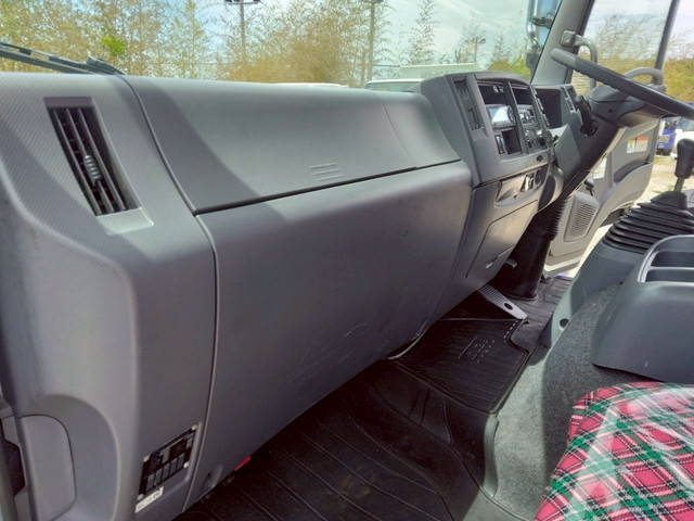 いすゞフォワードアルミウイング中型（4t）[写真34]