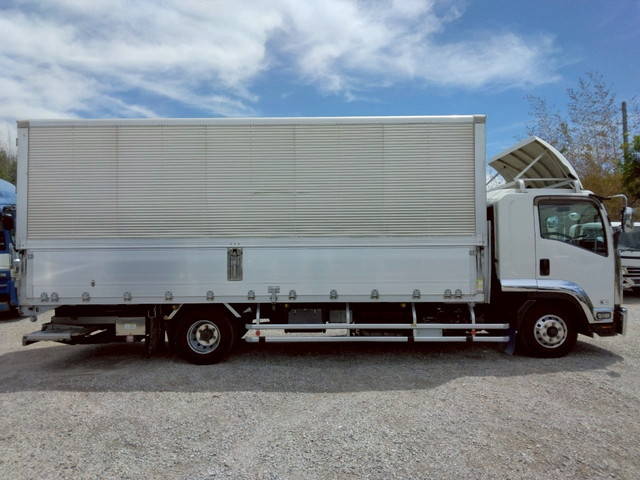 いすゞフォワードアルミウイング中型（4t）[写真08]