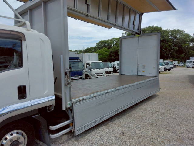 いすゞフォワードアルミウイング中型（4t）[写真09]