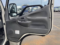 日野デュトロ冷凍車（冷蔵車）小型（2t・3t）[写真29]