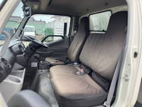 日野デュトロ冷凍車（冷蔵車）小型（2t・3t）[写真30]