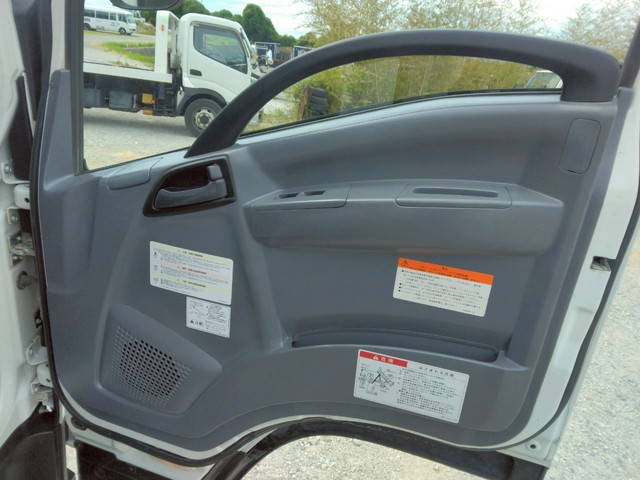 いすゞフォワード深ダンプ（土砂禁ダンプ）中型（4t）[写真19]