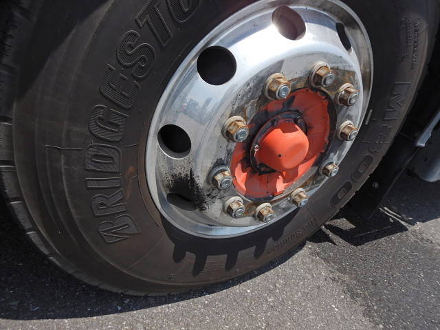 いすゞギガトレーラーヘッド（トラクターヘッド）大型（10t）[写真28]