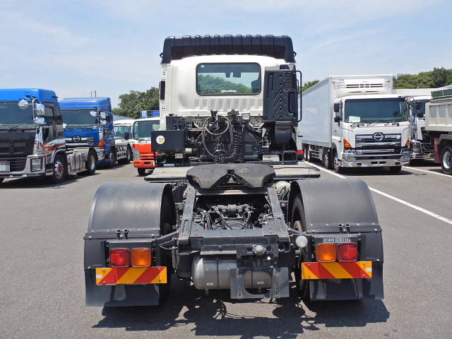いすゞギガトレーラーヘッド（トラクターヘッド）大型（10t）[写真05]