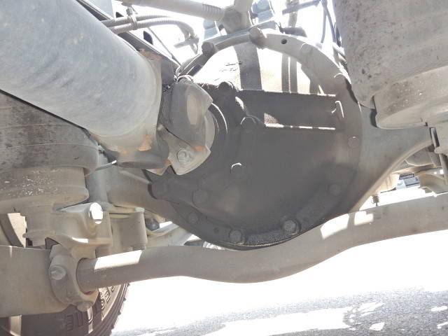 いすゞギガトレーラーヘッド（トラクターヘッド）大型（10t）[写真07]