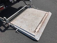 三菱ふそうキャンター平ボディ小型（2t・3t）[写真16]