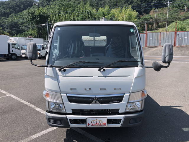 三菱ふそうキャンター平ボディ小型（2t・3t）[写真07]