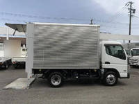 三菱ふそうキャンターアルミバン小型（2t・3t）[写真12]